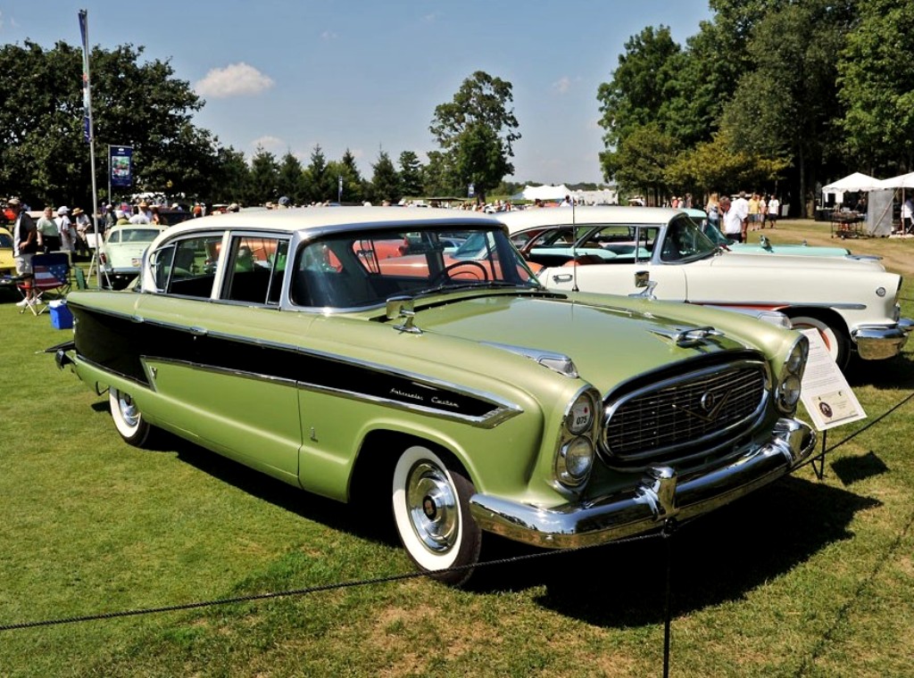 NASH AMBASSADOR CUSTOM SEDAN